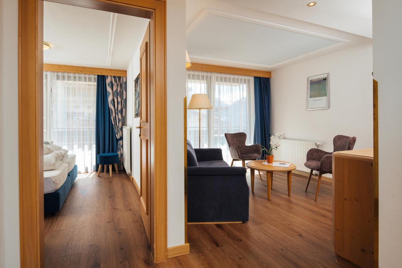 Hotel Garni Alpenruh-Micheluzzi 세르파우스 외부 사진