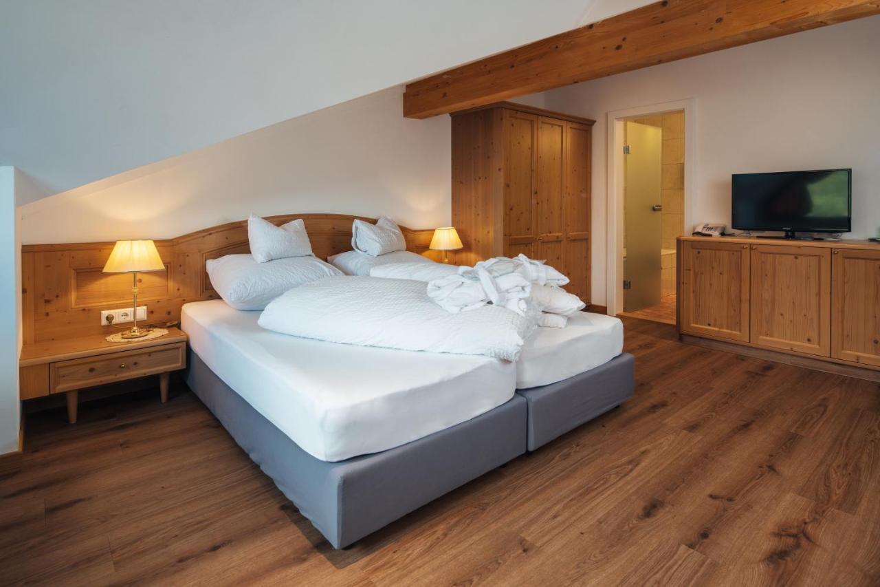 Hotel Garni Alpenruh-Micheluzzi 세르파우스 외부 사진