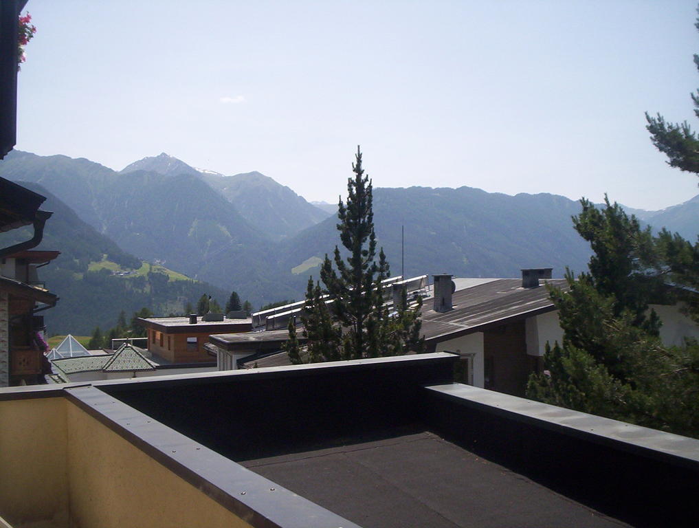 Hotel Garni Alpenruh-Micheluzzi 세르파우스 외부 사진