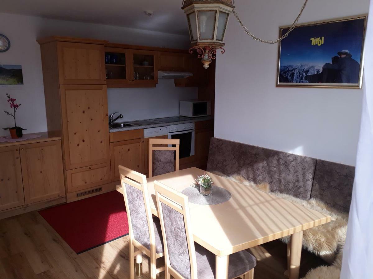 Hotel Garni Alpenruh-Micheluzzi 세르파우스 외부 사진